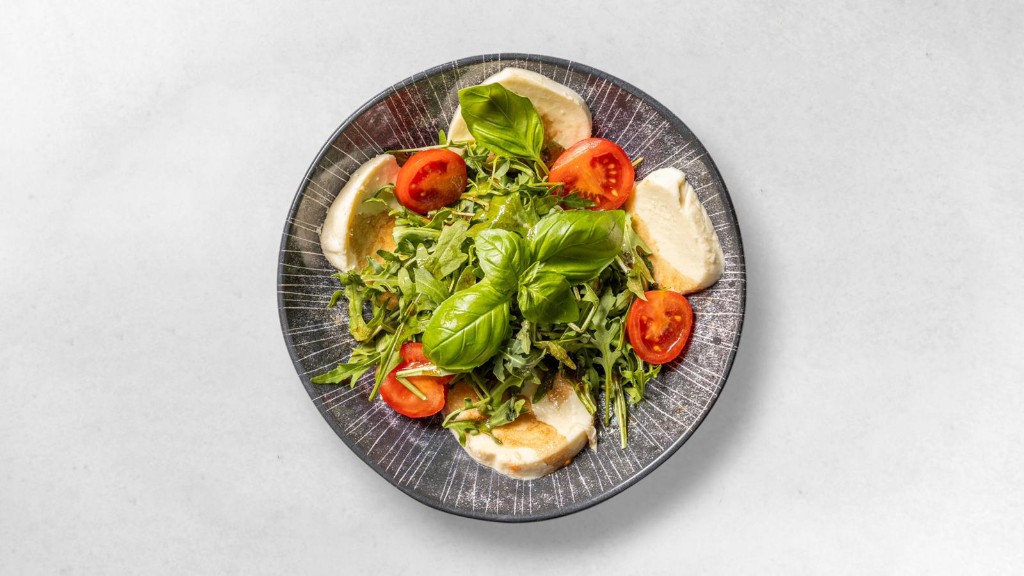 Tomaten Mozzarella Salat